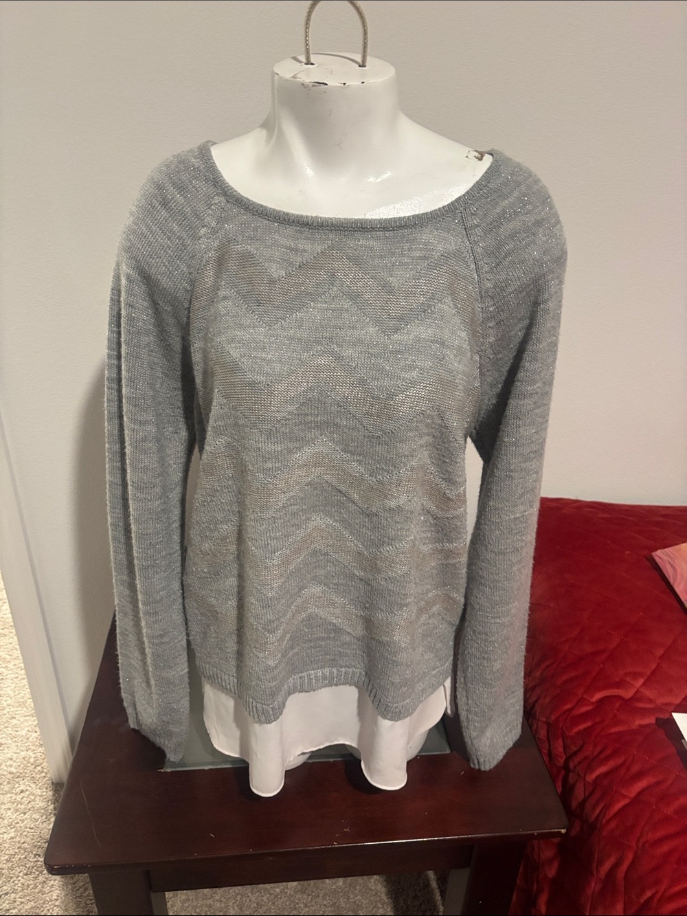 AB Studio Light Gray Chevron Scoop Neck Sweater